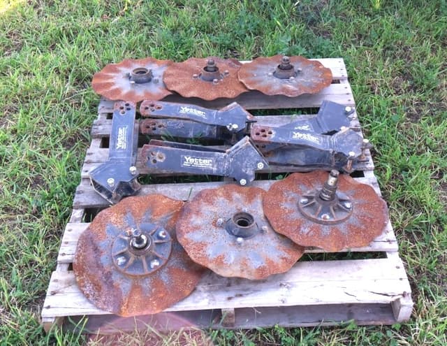 Image of Case IH 1200 equipment image 3