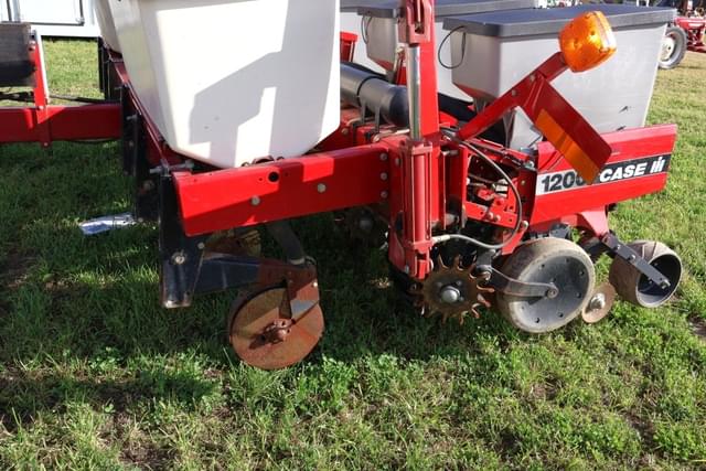 Image of Case IH 1200 equipment image 1