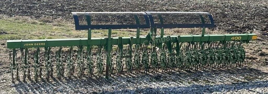 John Deere 400 Equipment Image0