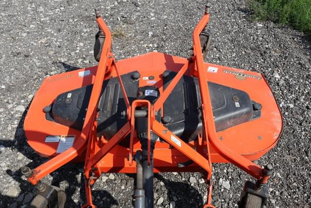Image of Kubota L3010 equipment image 3