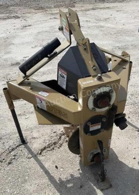 Image of Land Pride DT35 equipment image 2