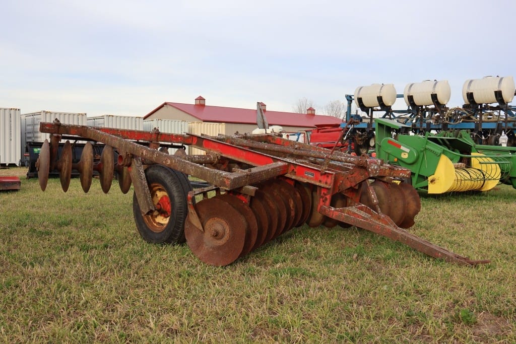 Massey Ferguson 52 Equipment Image0