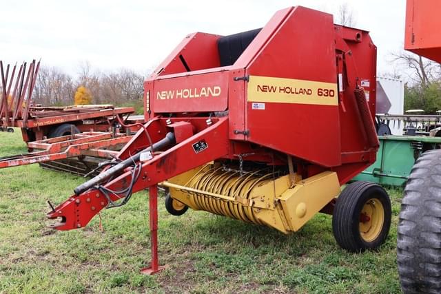 Image of New Holland 630 equipment image 1