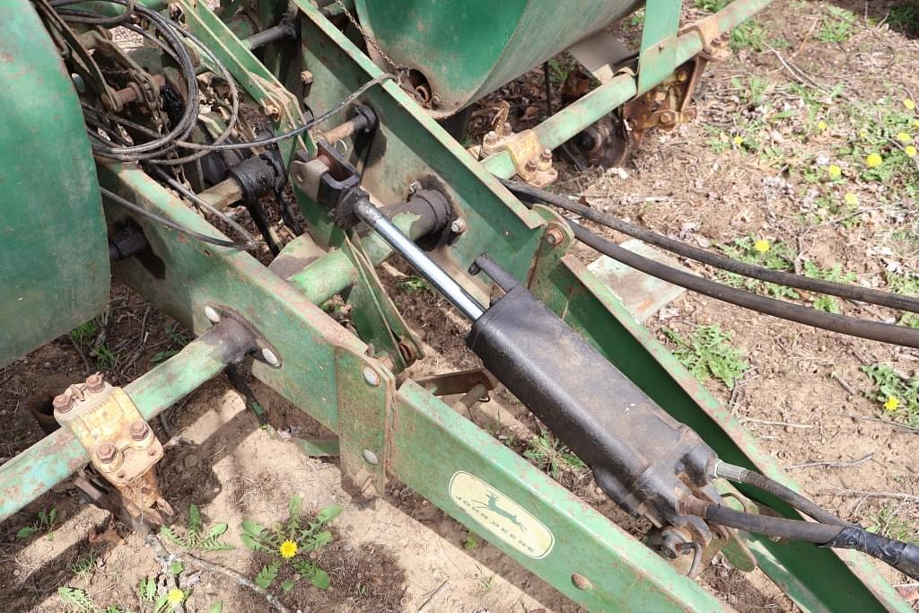Image of John Deere 494A Image 1