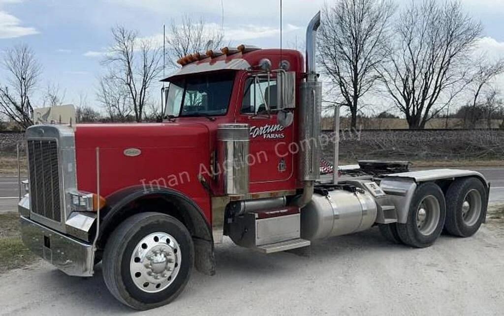 Image of Peterbilt 379 Primary image