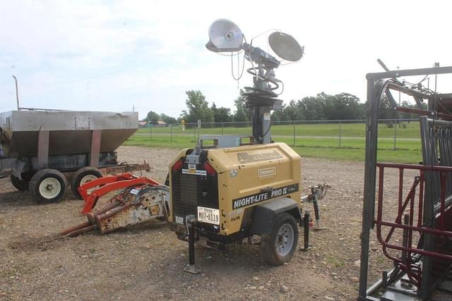 Image of Allmand Night Lite Pro II equipment image 2