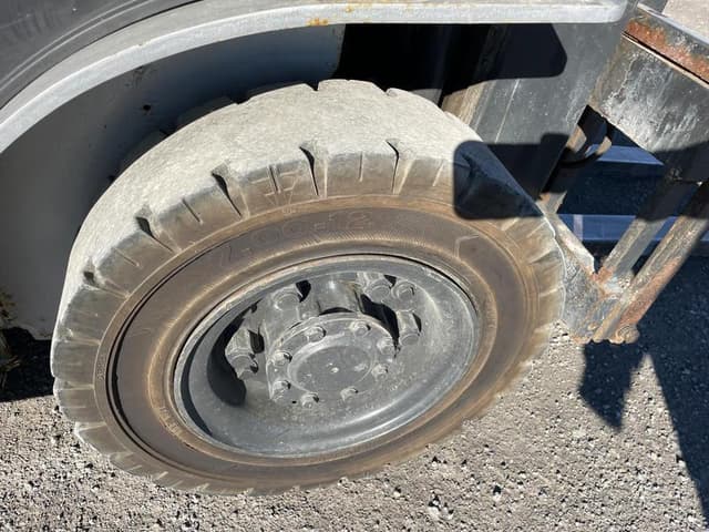 Image of Nissan 50 equipment image 3