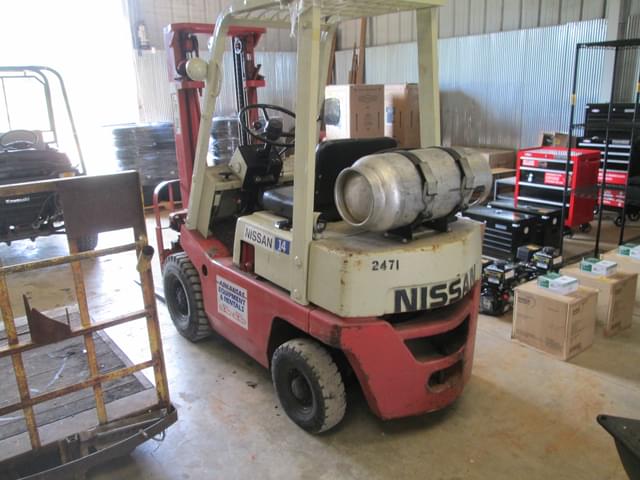 Image of Nissan 14 equipment image 3