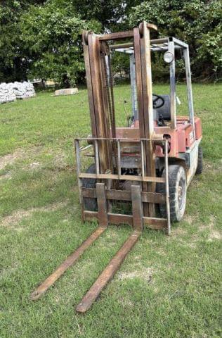 Main image Nissan 25