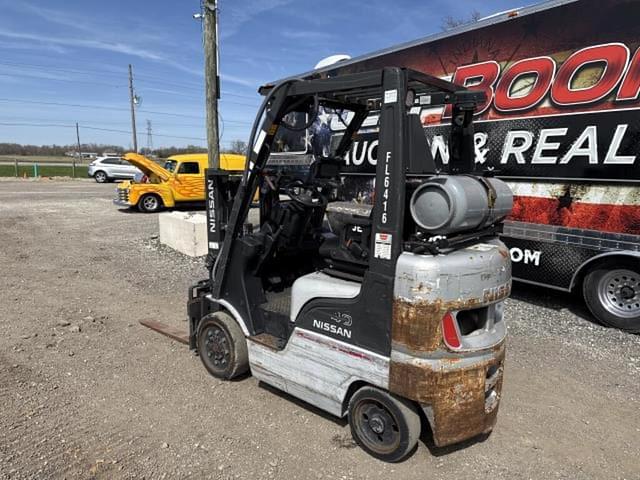 Image of Nissan 40 equipment image 1