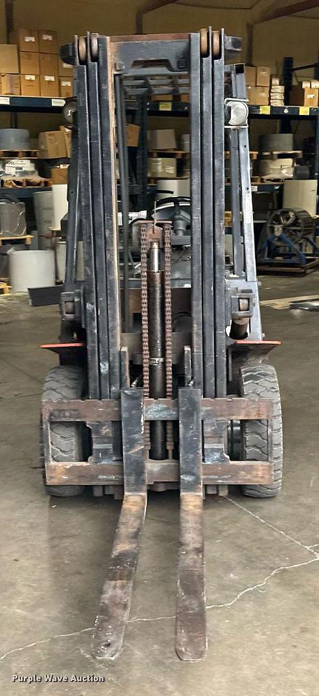 Image of Nissan 50 equipment image 1
