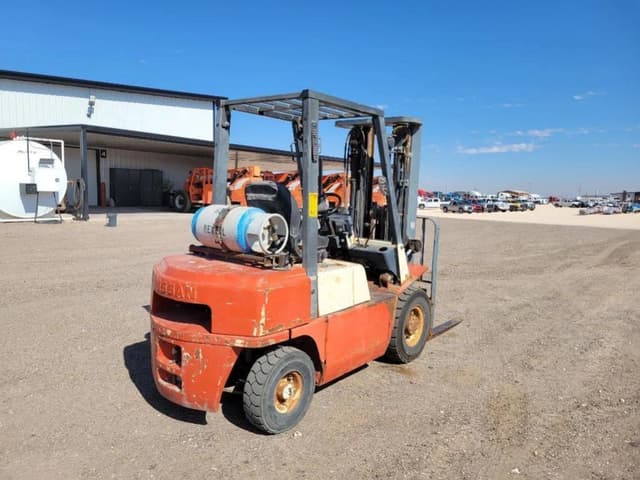 Image of Nissan 50 equipment image 4