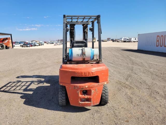 Image of Nissan 50 equipment image 3