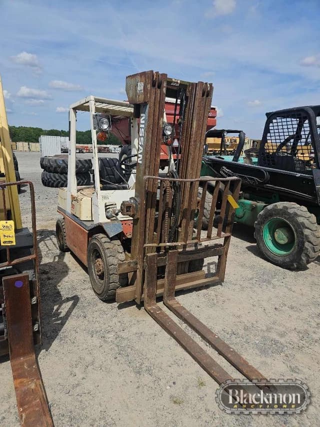 Image of Nissan 50 equipment image 2