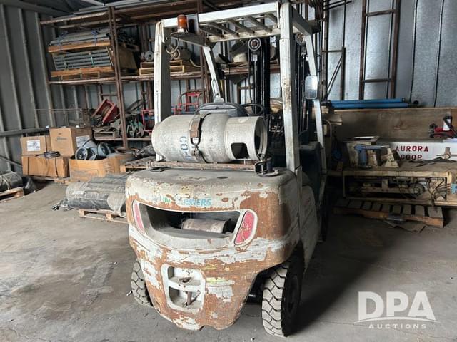 Image of Nissan 50 equipment image 4