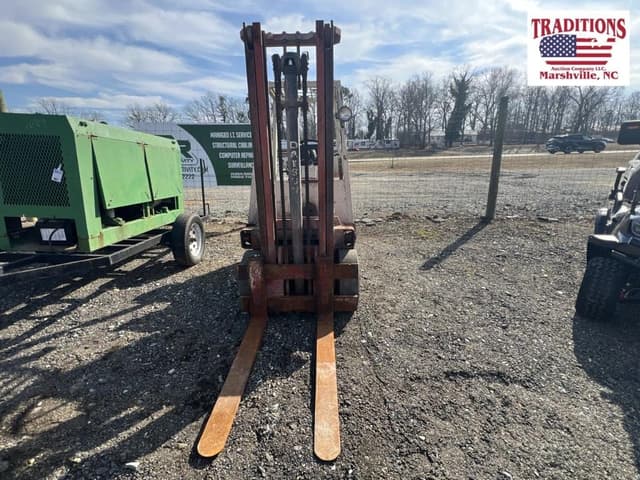 Image of Nissan 50 equipment image 3