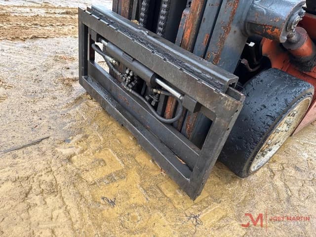 Image of Nissan 50 equipment image 4