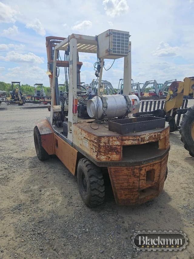 Image of Nissan 60 equipment image 4