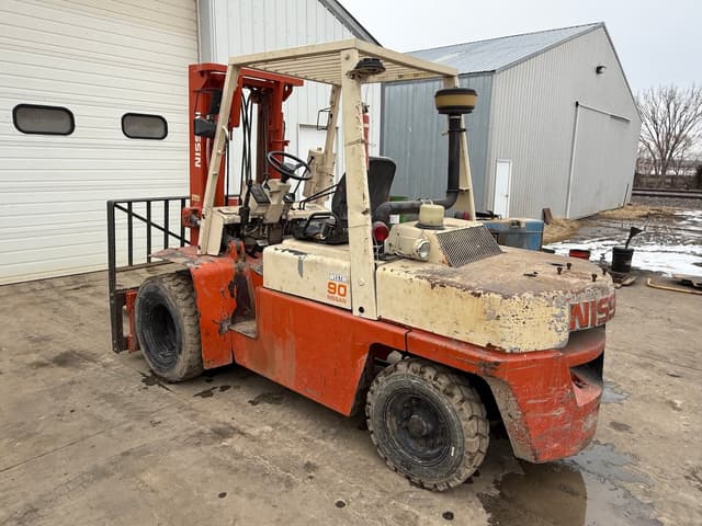 Image of Nissan 90 equipment image 4