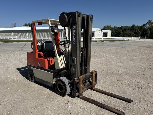 Image of Nissan 50 equipment image 4