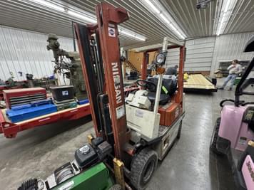 Main image Nissan 30