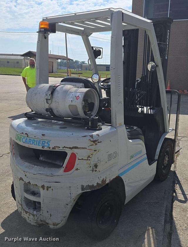 Image of Nissan 50 equipment image 4