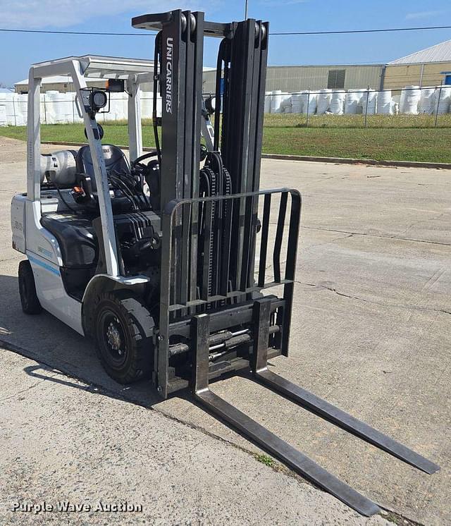 Image of Nissan 50 equipment image 2