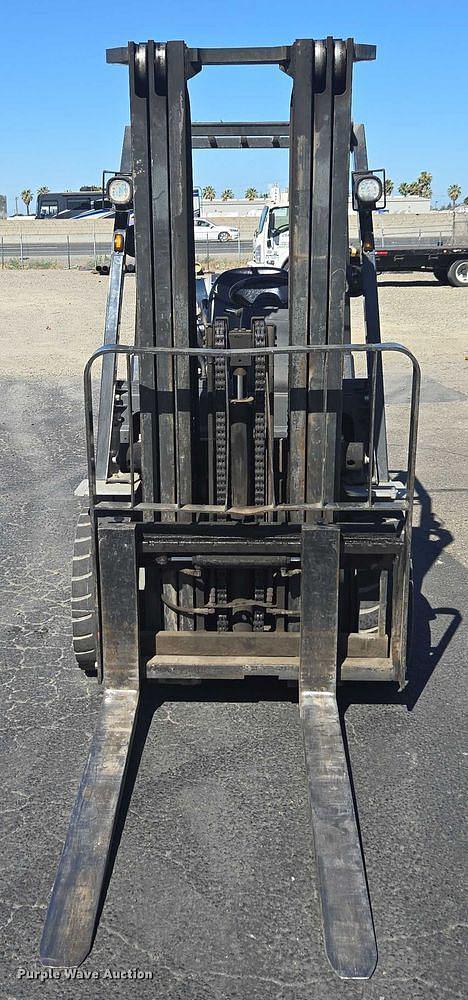 Image of Nissan 60 equipment image 1