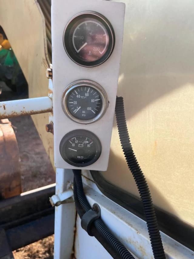 Image of Nissan SB30 equipment image 2