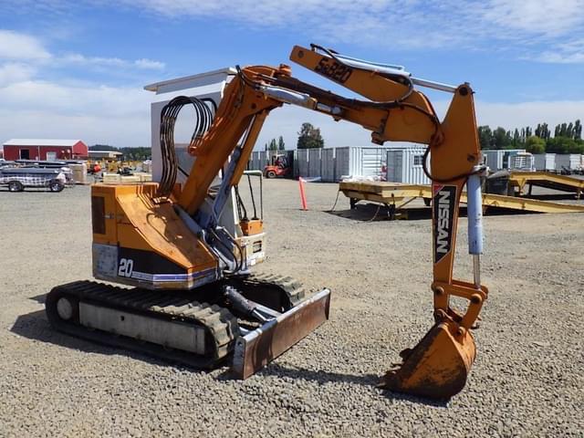Image of Nissan SB20 equipment image 1