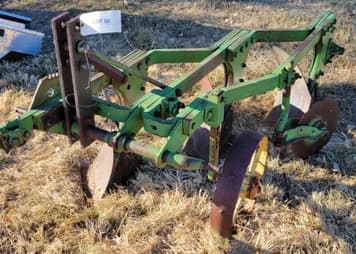 Main image John Deere 813