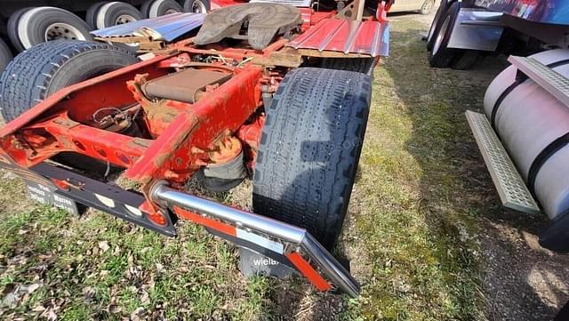 Image of International ProStar Plus 122 equipment image 3