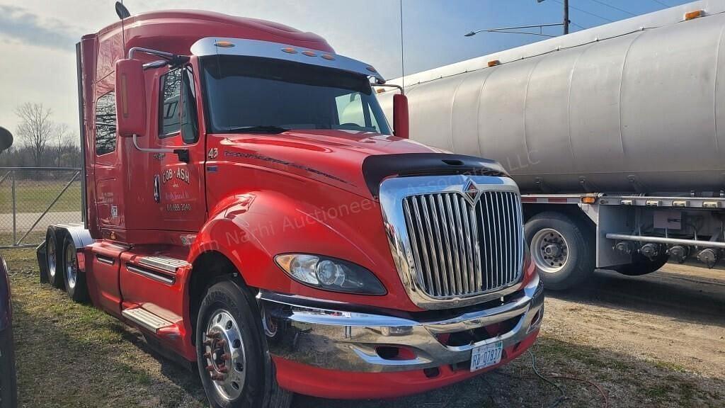 Image of International ProStar Plus 122 Primary image