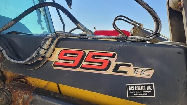 Image of New Holland B95C equipment image 3