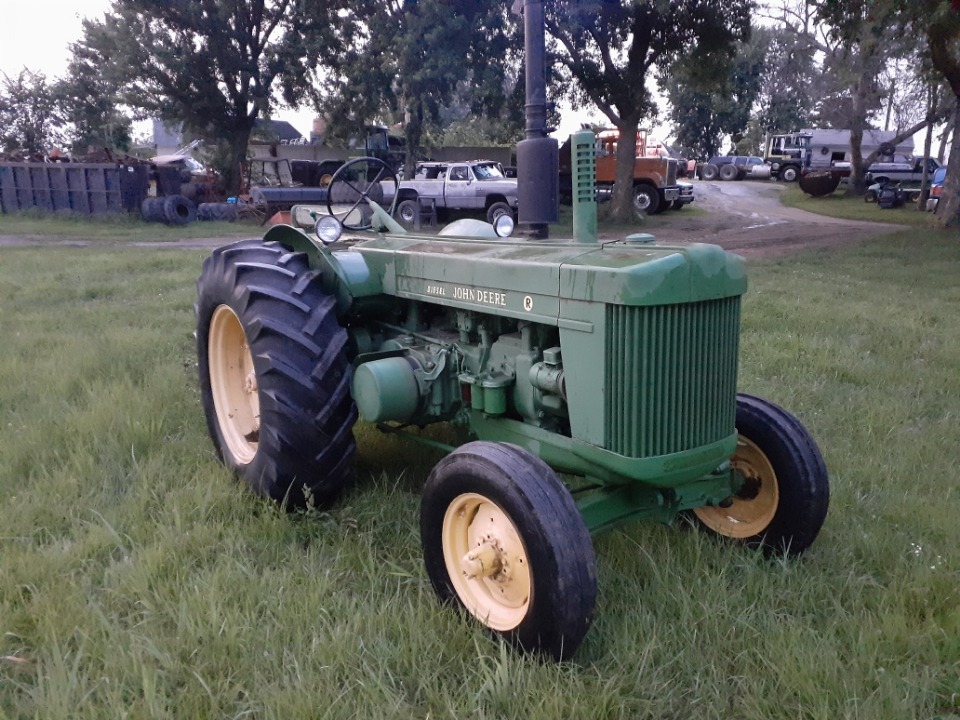 Image of John Deere R Image 1