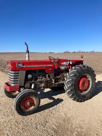 Main image Massey Ferguson 165