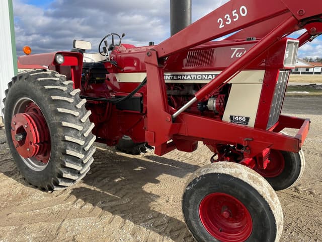 Image of International Harvester 1466 equipment image 3