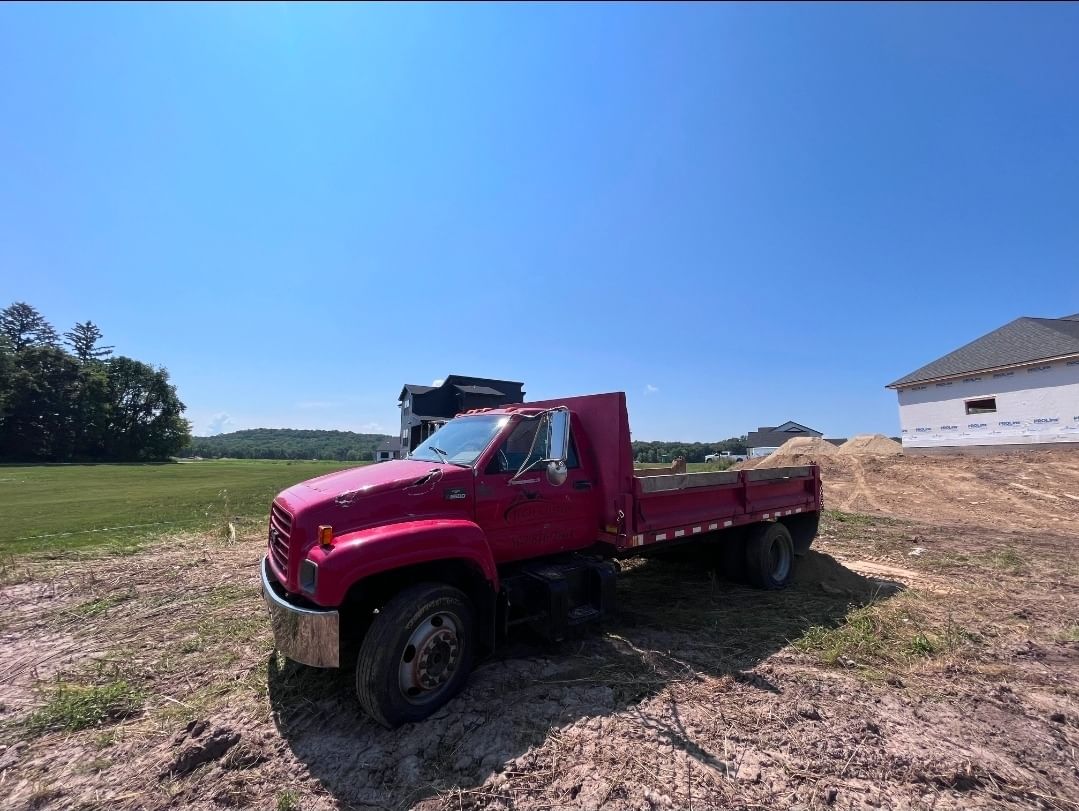 Chevrolet C6500 Equipment Image0