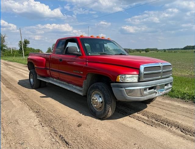 Image of Dodge Ram 3500 equipment image 1