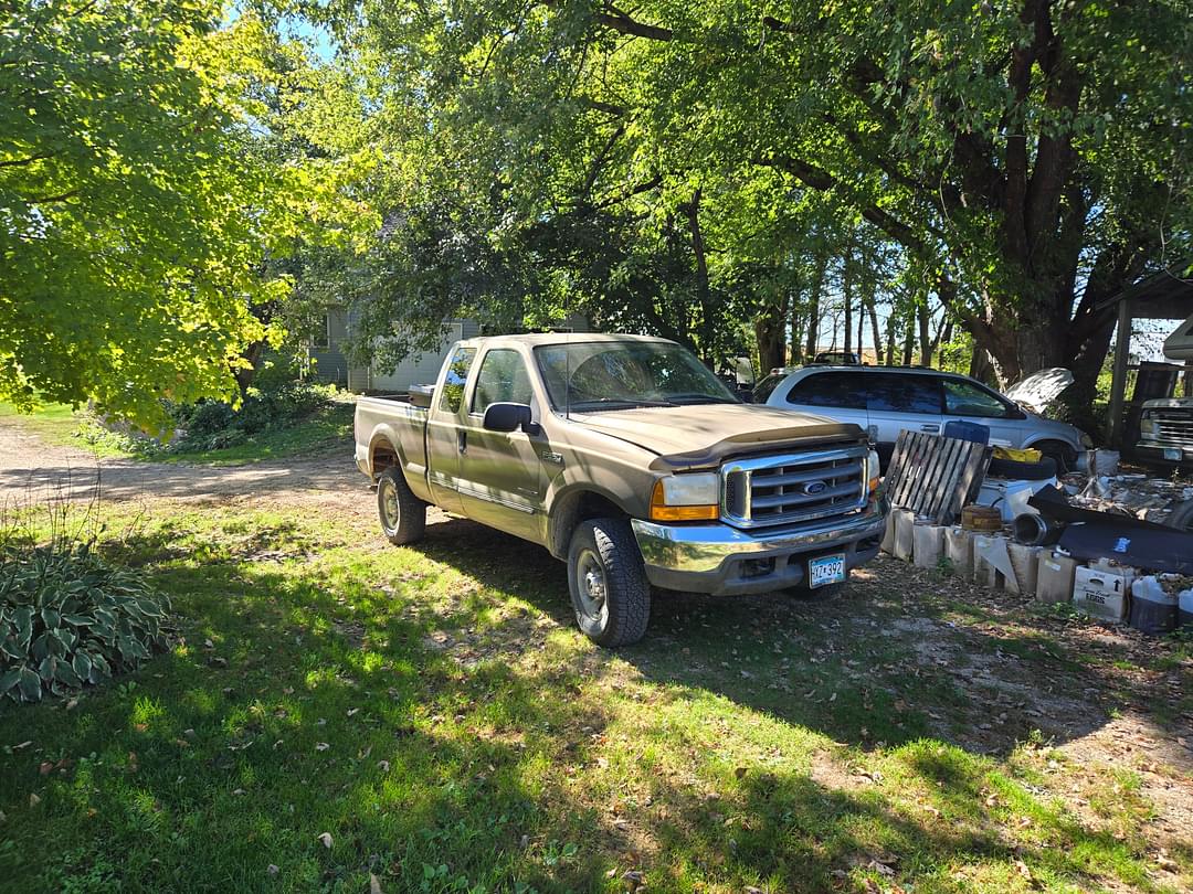 Image of Ford F-250 Image 0