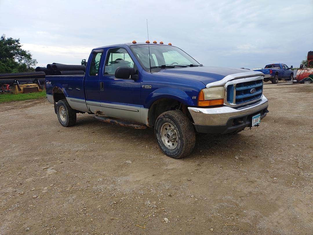 Image of Ford F-250 Primary image