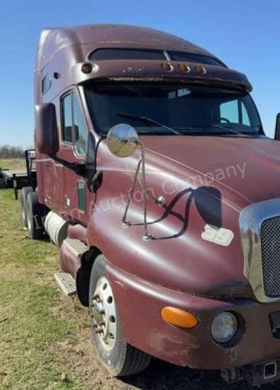 Image of Kenworth T2000 equipment image 1