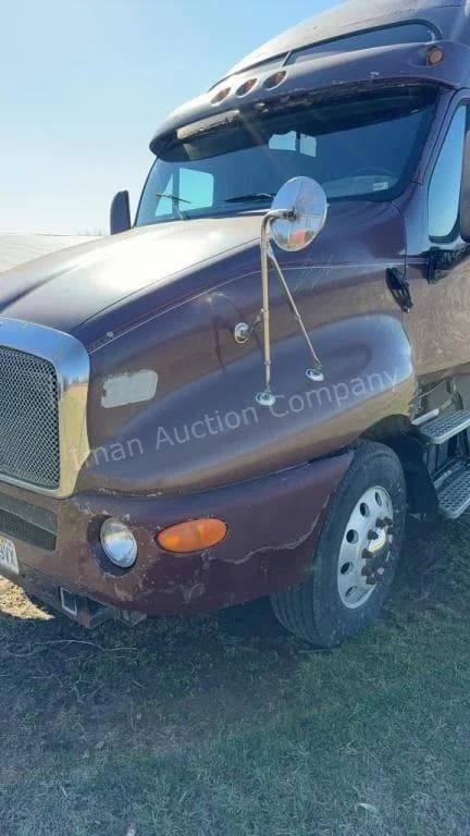 Image of Kenworth T2000 equipment image 3
