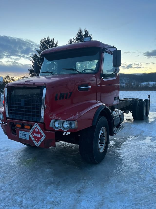 Image of Volvo VHD equipment image 1