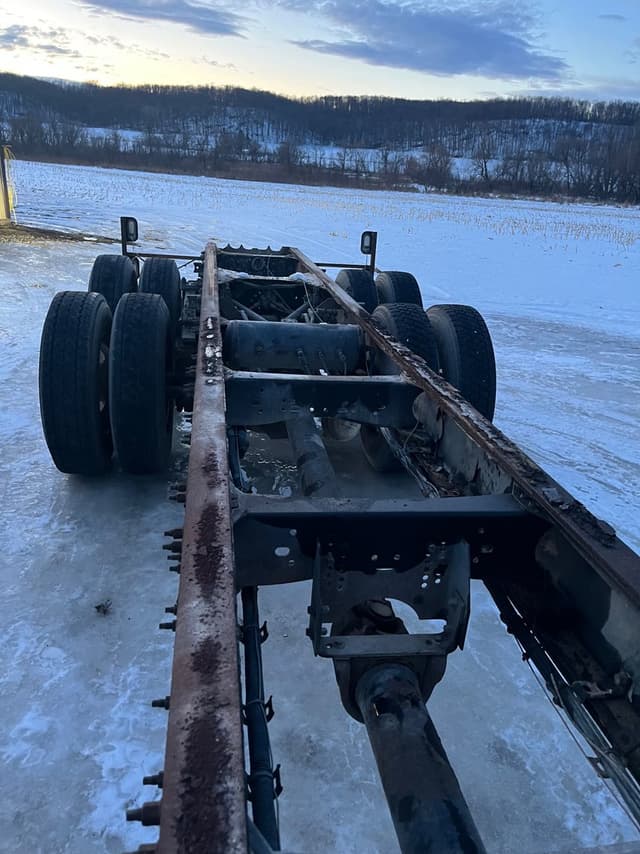 Image of Volvo VHD equipment image 3