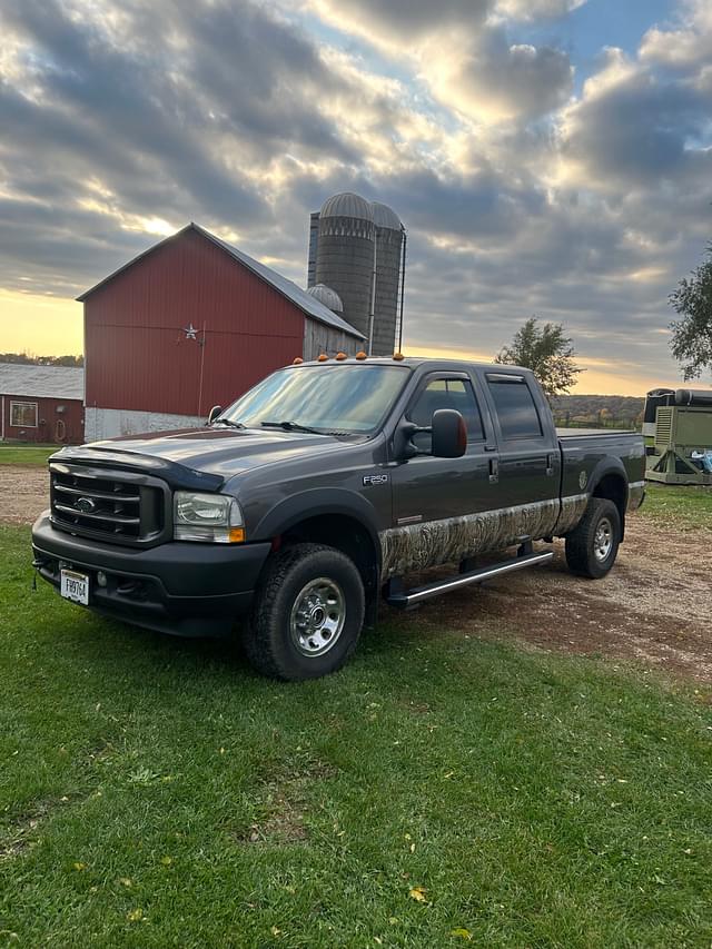 Image of Ford F-250 equipment image 1