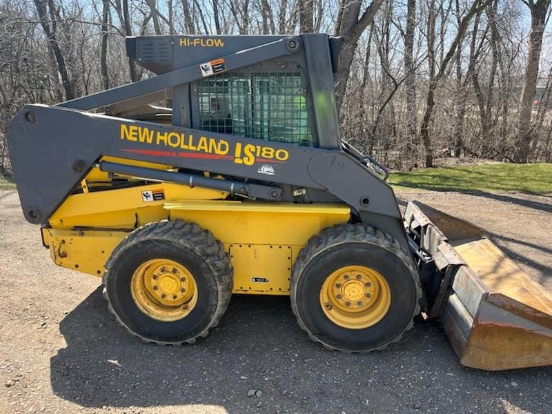 Main image New Holland LS180