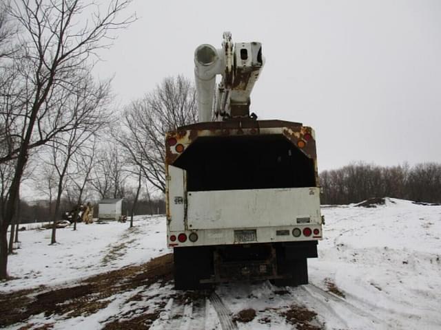 Image of GMC C7500 equipment image 4