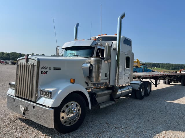 Image of Kenworth W900 equipment image 2