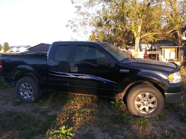 Image of Ford F-150 equipment image 1